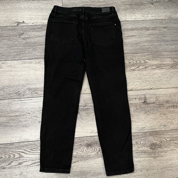 Tahari Jeans Womens SIZE 12/31 Slim Straight Black Denim Midrise EUC - Picture 2 of 7